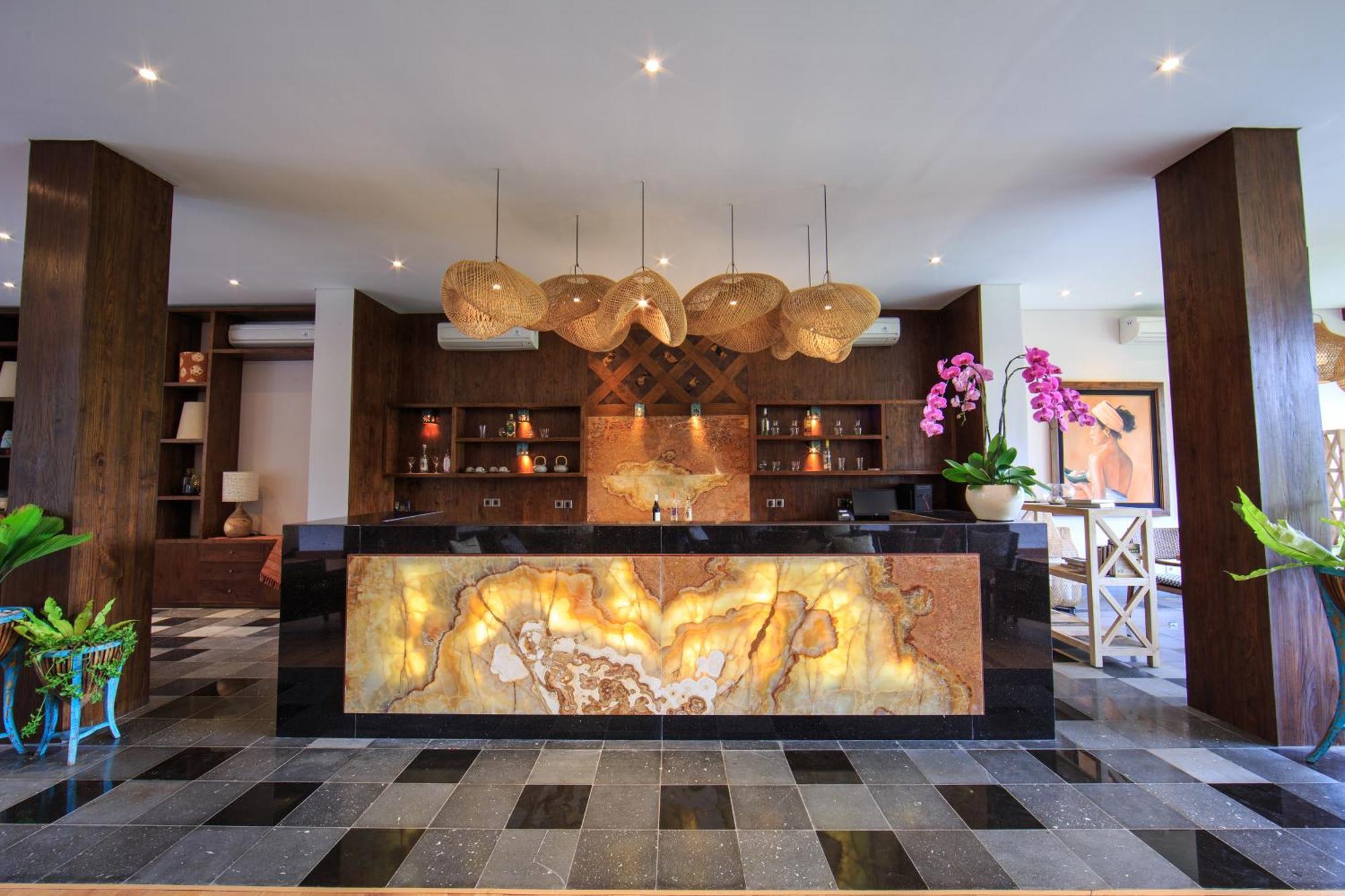 Tejaprana Bisma - CHSE Certified Ubud Exterior foto The lobby of the hotel